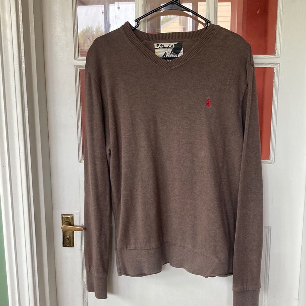 Brown Volcom sweater. Size medium.